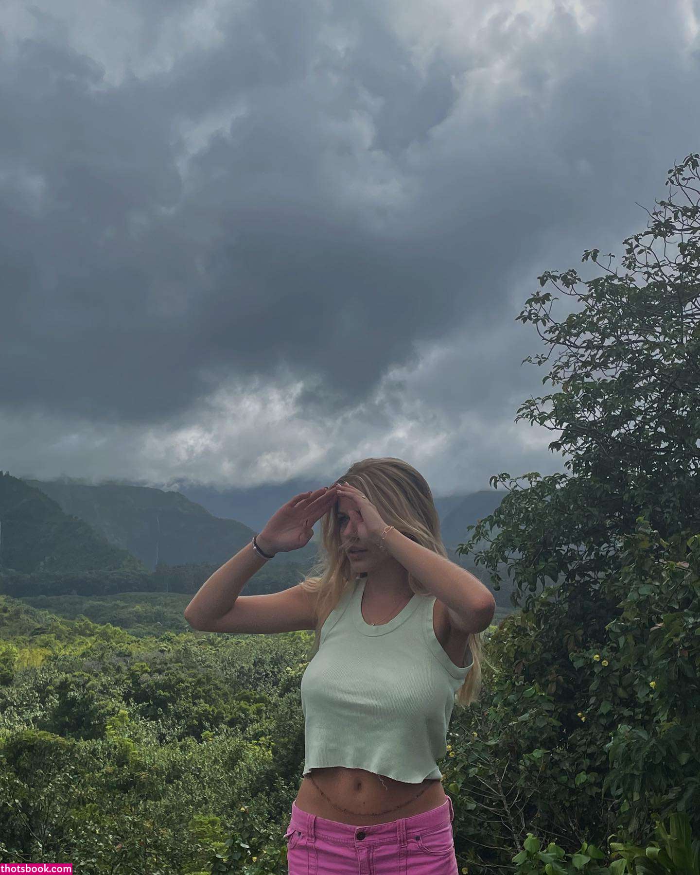 Farrah Bellinger Photo #5