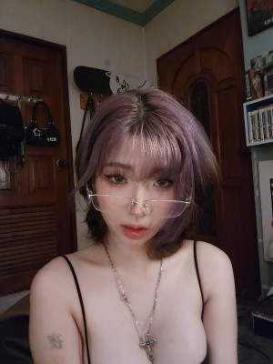 khunsorxor Photo #26