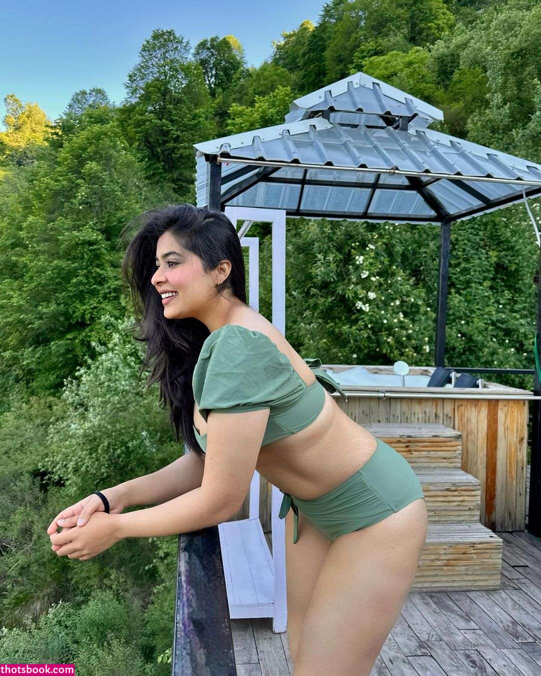 Nikita Sharma Photo #26