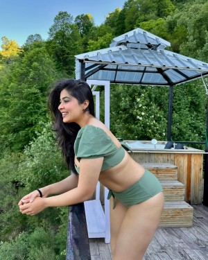 Nikita Sharma Photo #26