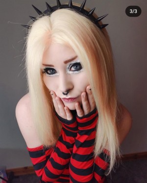 Catastrophiclarawr Photo #15