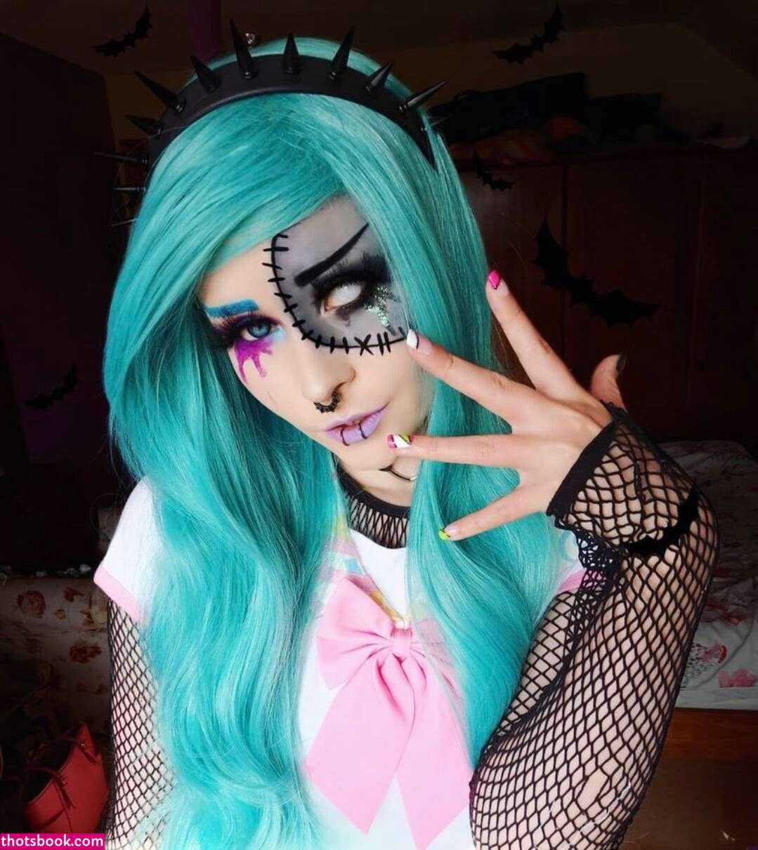 Catastrophiclarawr Photo #22