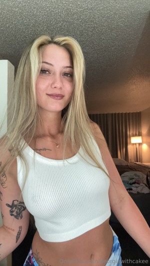 georgiawithcakee Photo #1