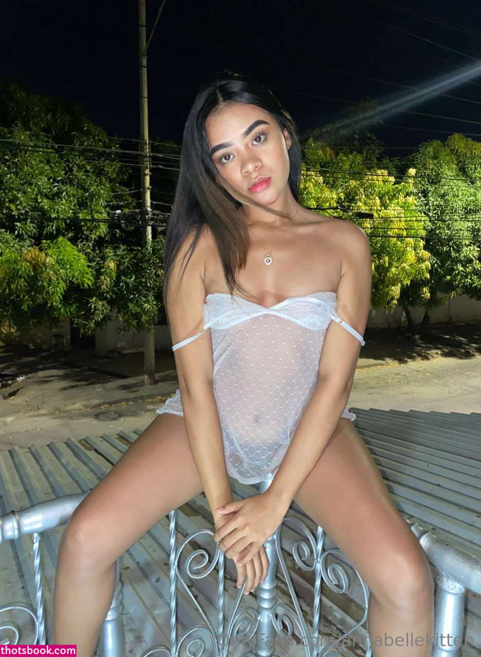 annabellekitten Photo #8