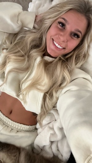 Brazybecca Photo #43