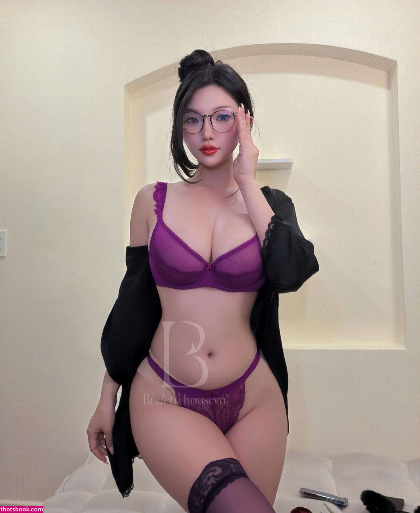 Duyenn Hipp Photo #32