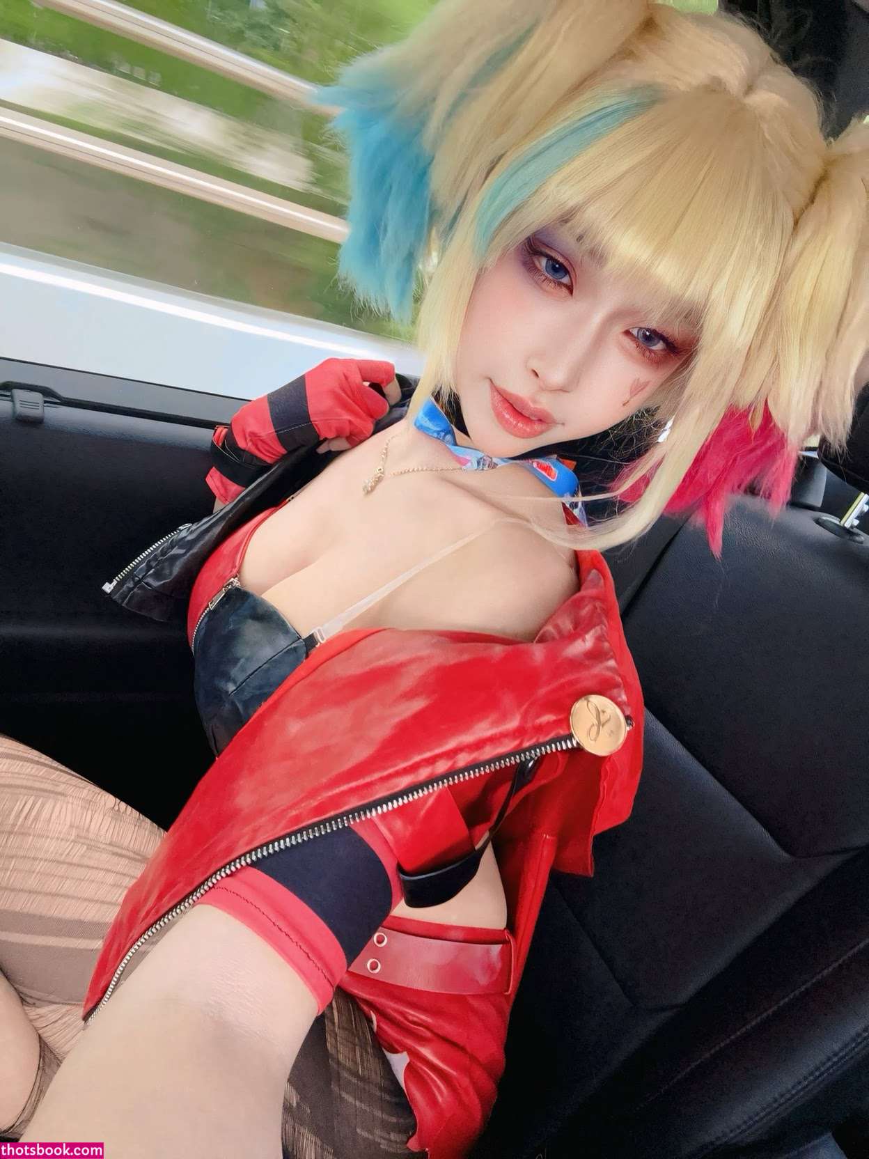 Emiliabear Photo #36