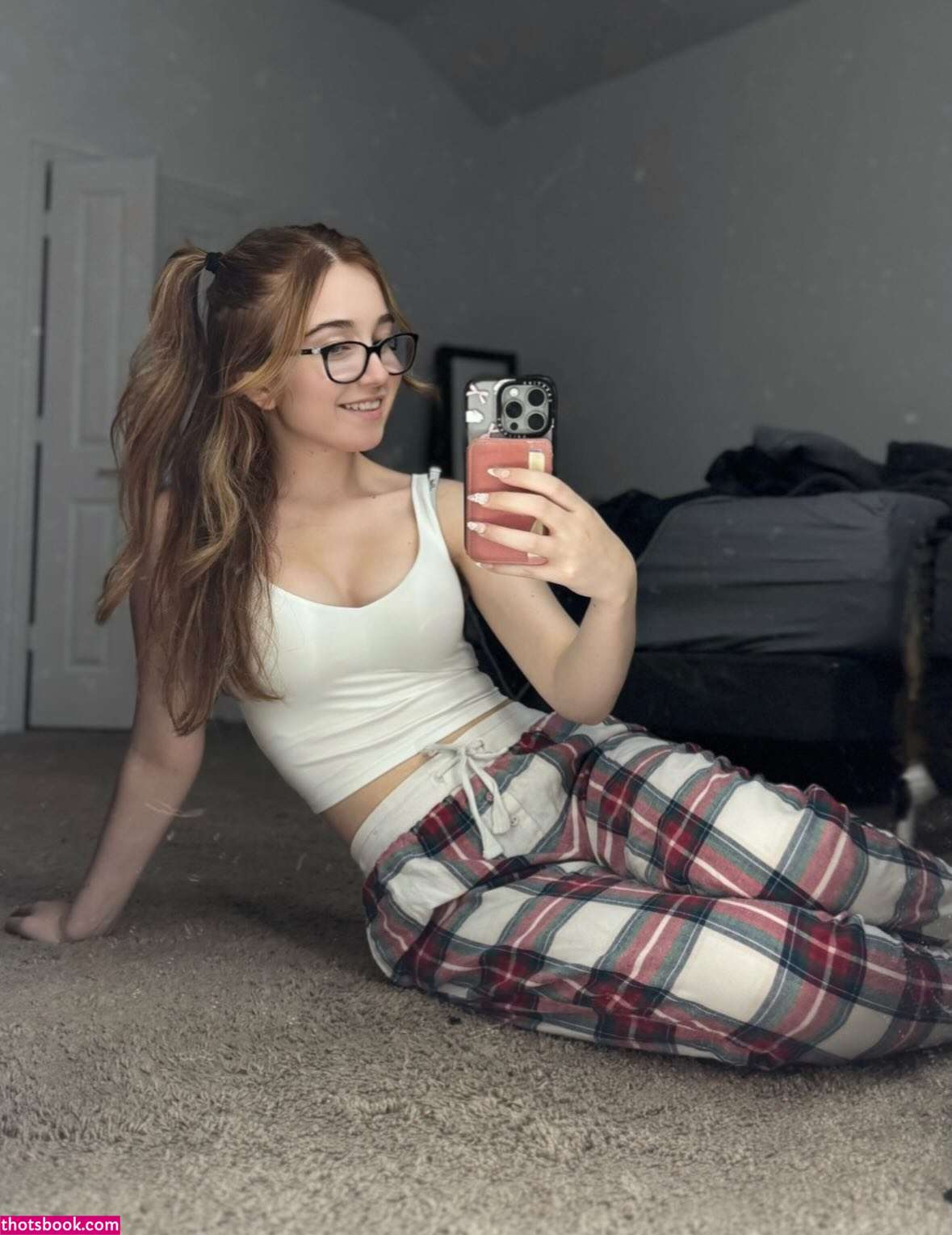 Lyssaurora Photo #55