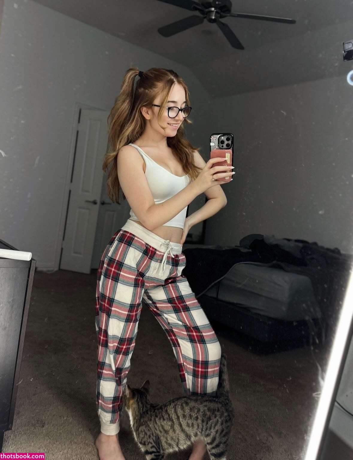 Lyssaurora Photo #59