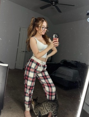 Lyssaurora Photo #59