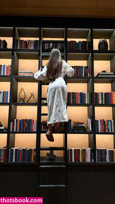 Caryn Marjorie Photo #321