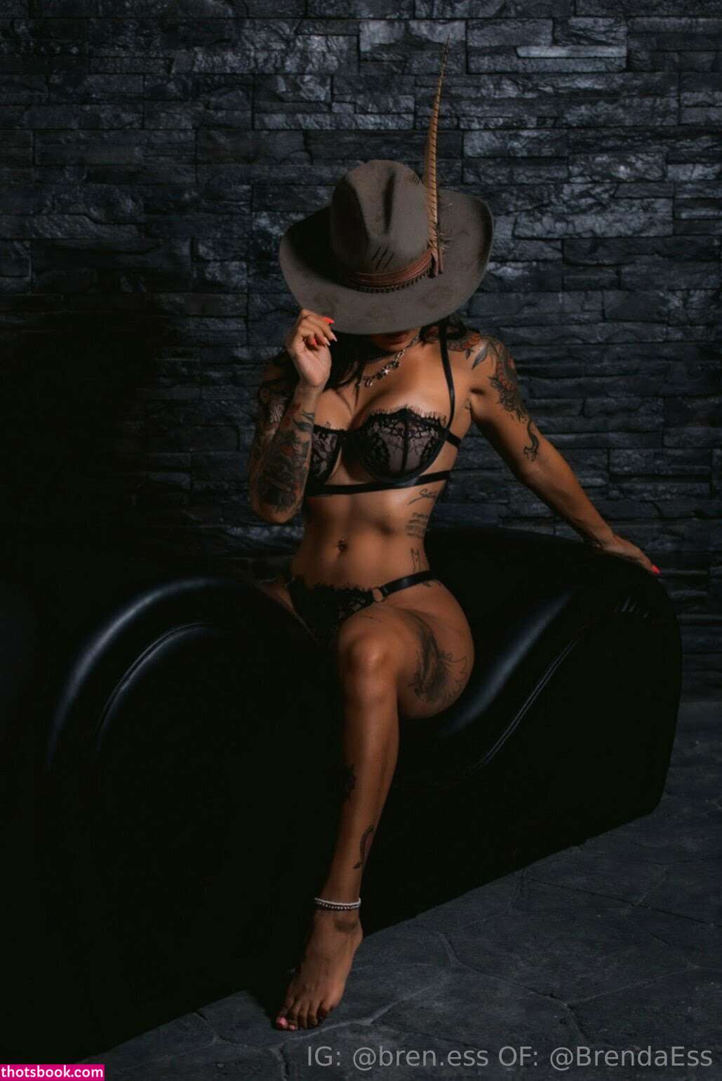 Brenda Ess Photo #17