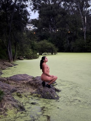 Olga Larrea Photo #32