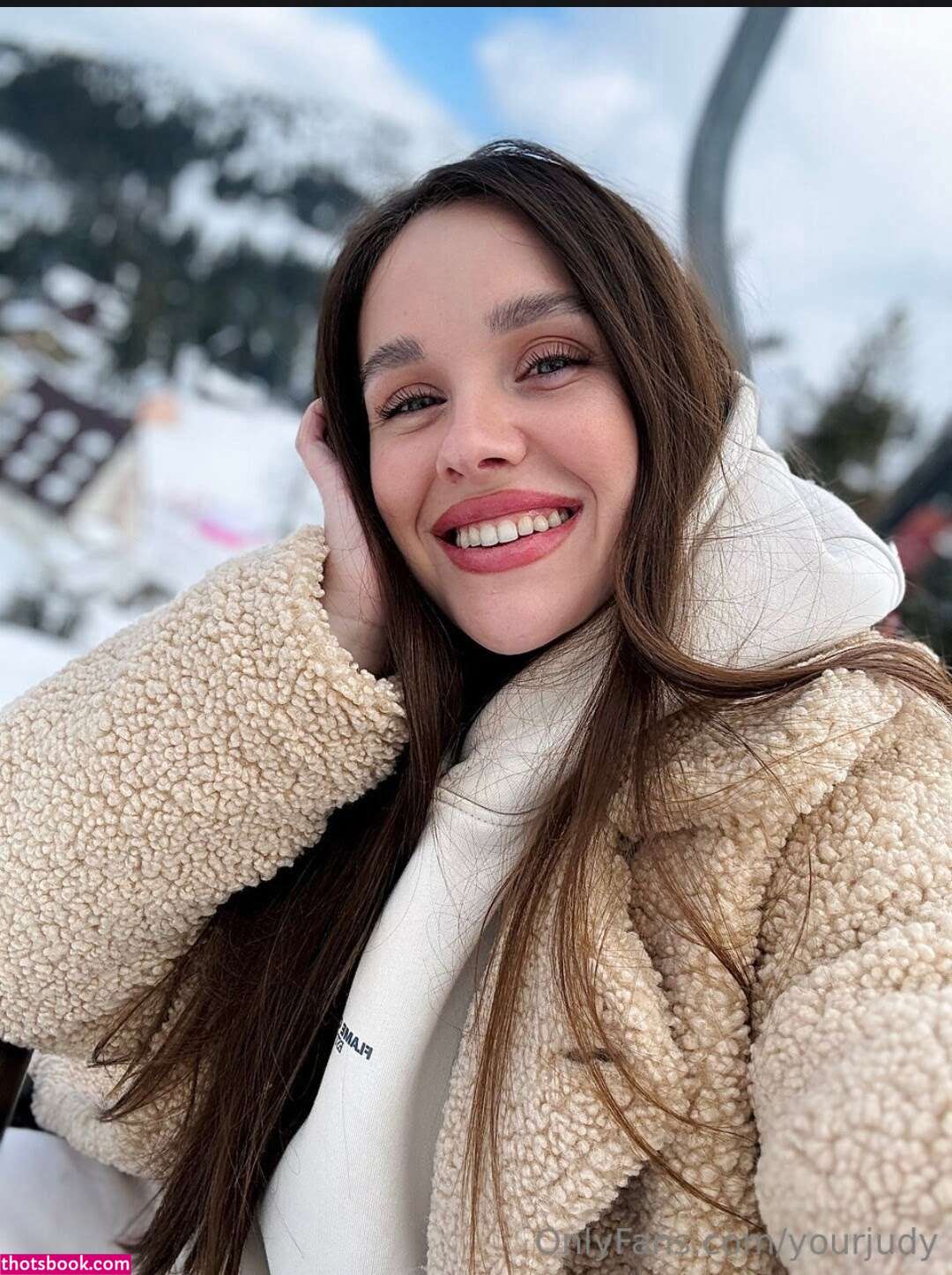 dianayourdi Photo #10