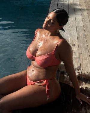 Jocelyn Corona Photo #9