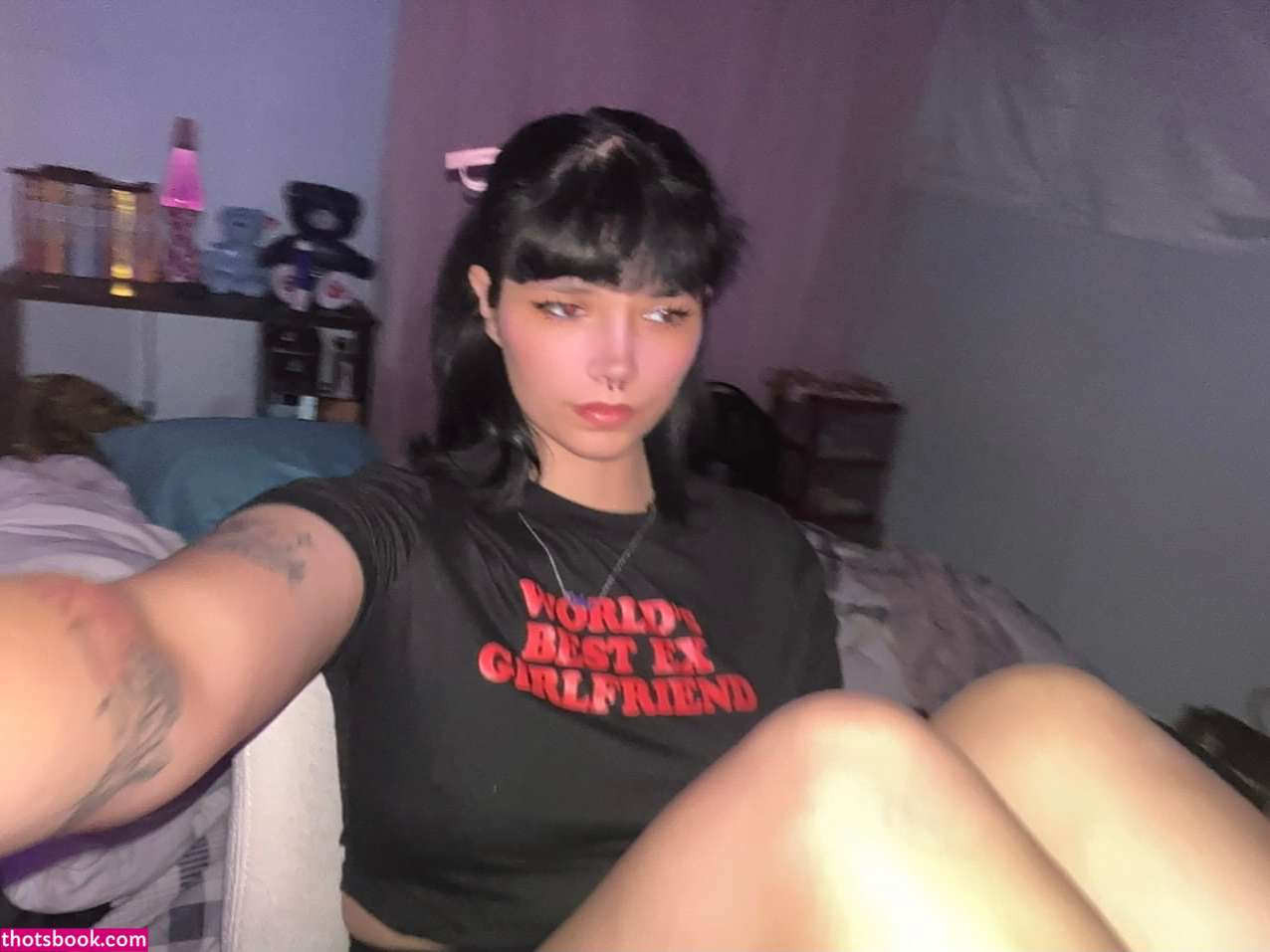 Julia Graham Photo #13