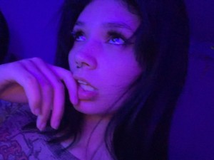 Julia Graham Photo #7