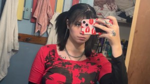 Julia Graham Photo #19