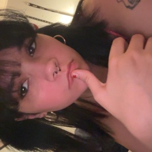 Julia Graham Photo #24