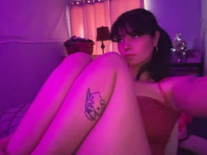 Julia Graham Photo #25