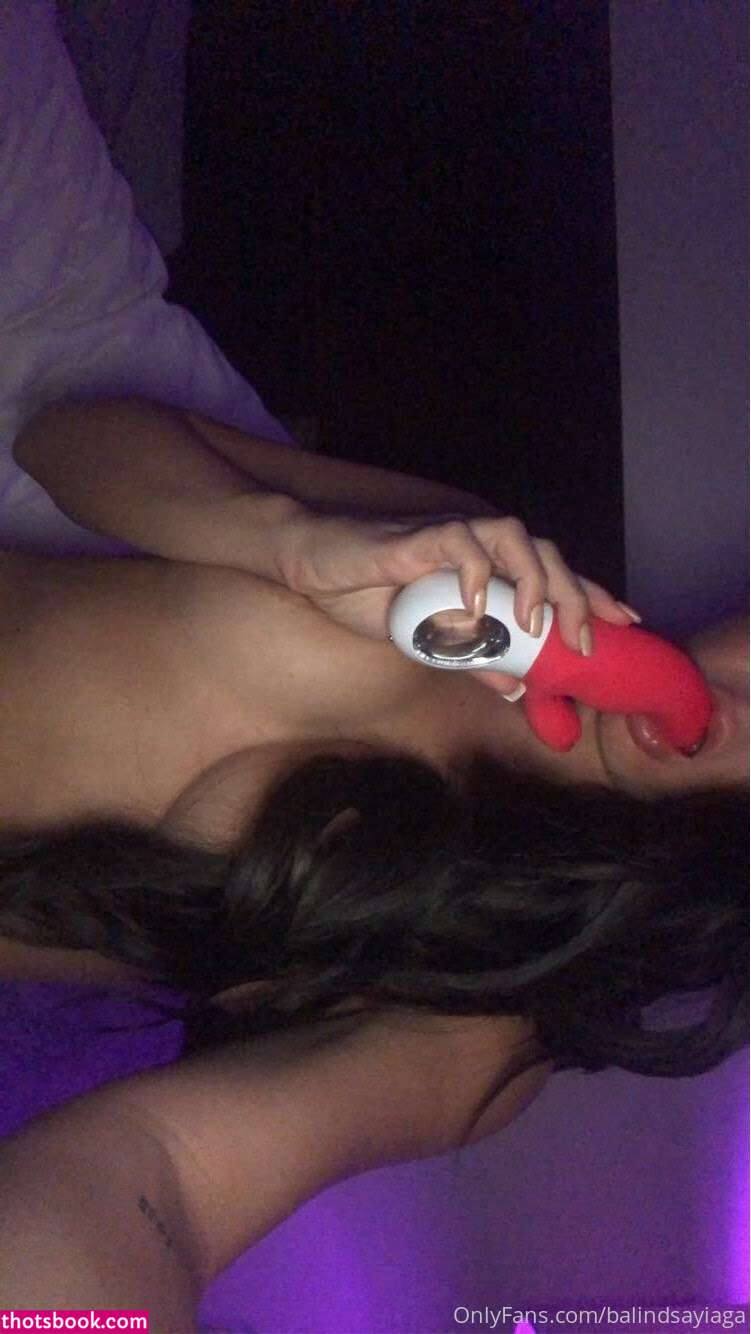 Lindsay Williams Photo #8