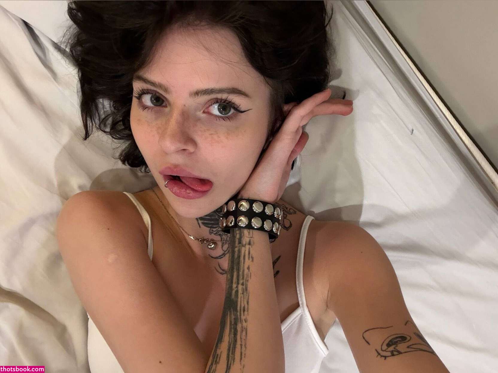 urgothlol1free Photo #26