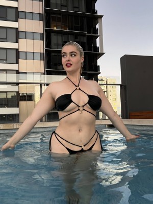Stefania Ferrario Photo #618
