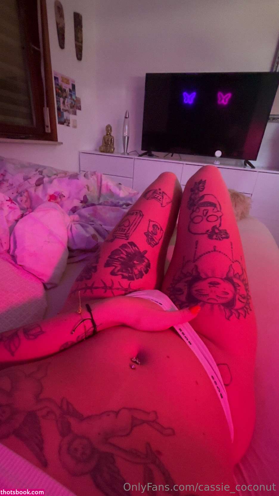 Cassie Coconut Photo #7