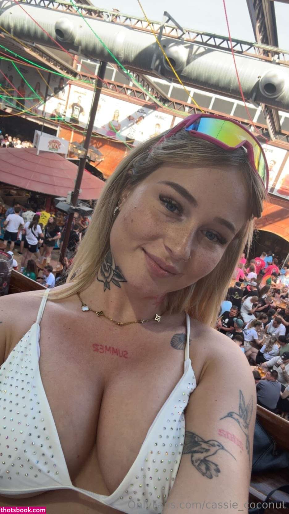 Cassie Coconut Photo #31