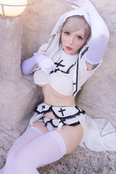 Katyuska Moonfox Photo #854