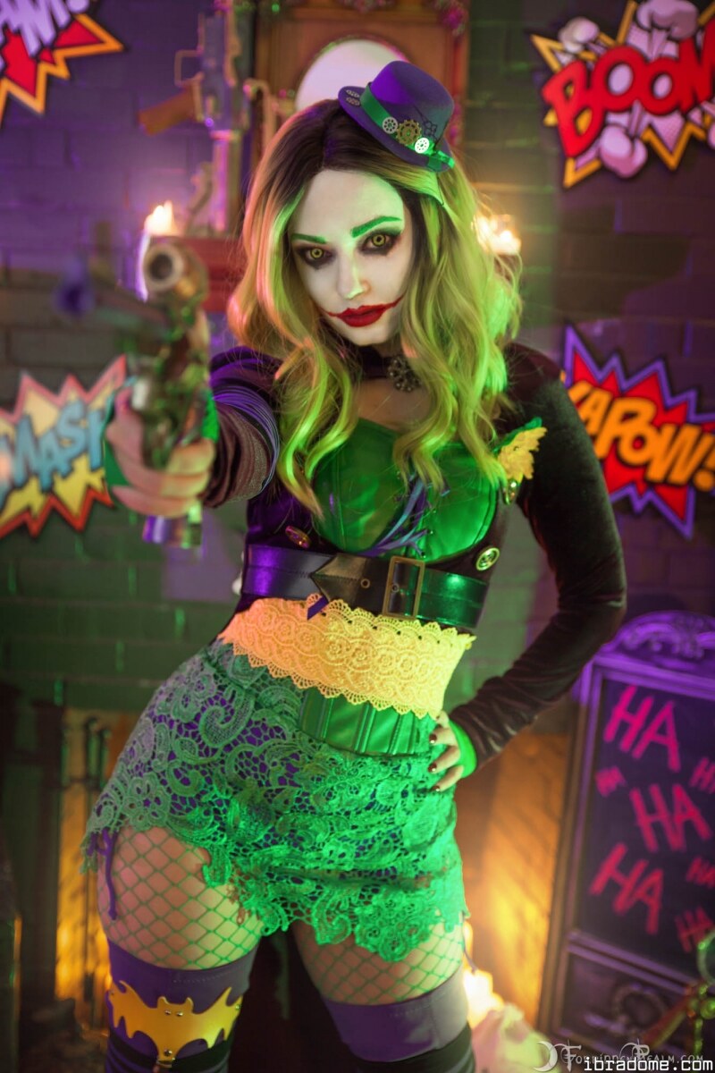 Genevieve Photo #305