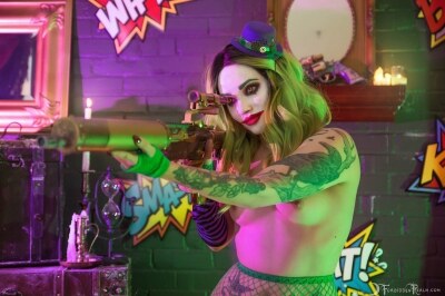 Genevieve Photo #299