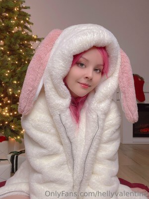 Helly Valentine Post #4