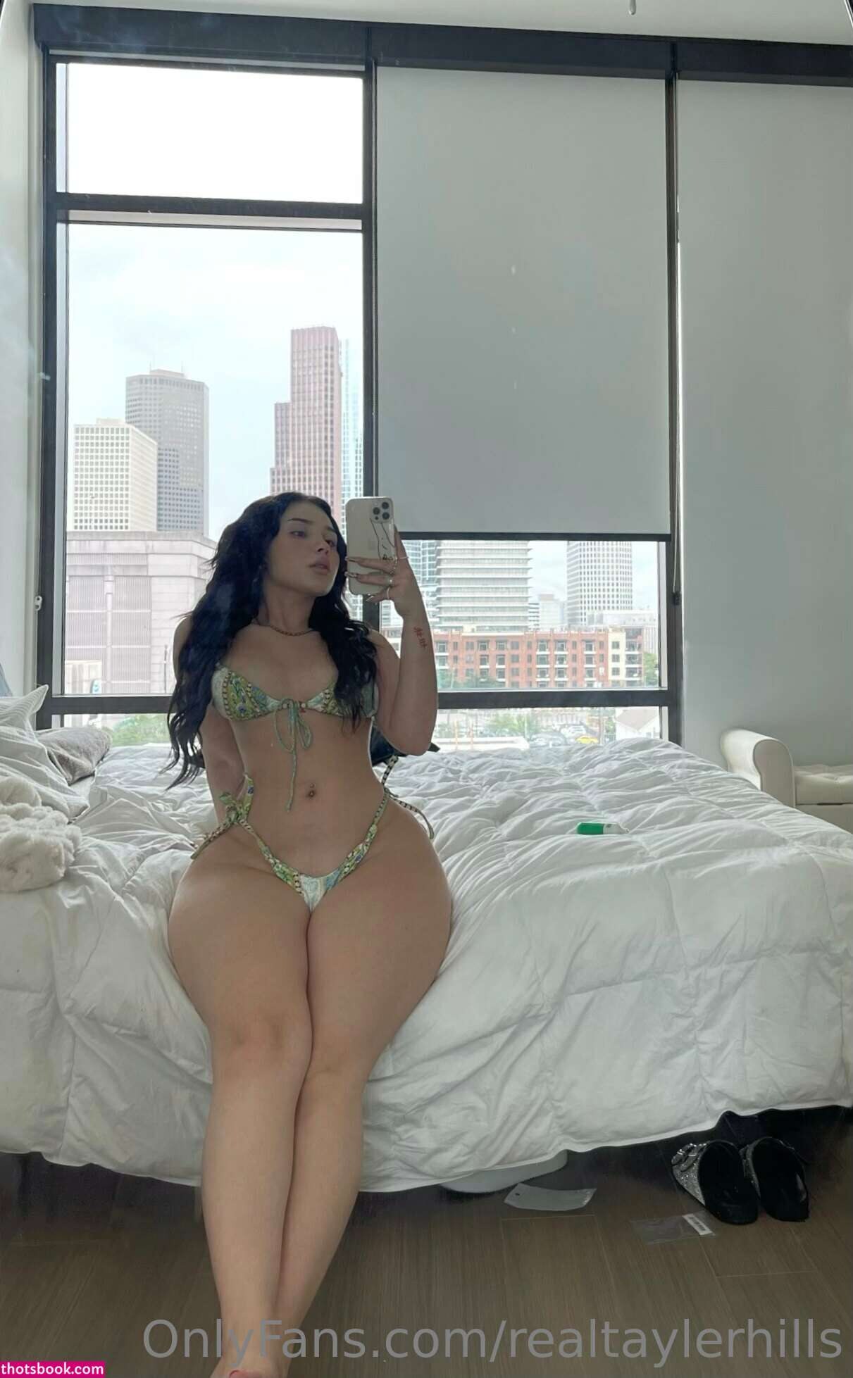 Tayler Hills Photo #20