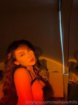 Tayler Hills Photo #27