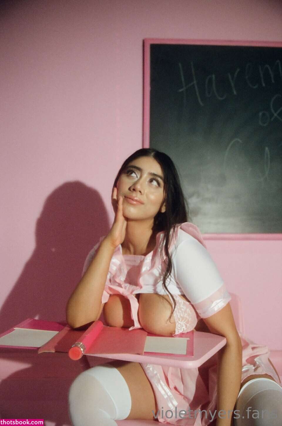 Violet Myers Photo #6