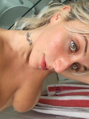 Lola Janussi Photo #27