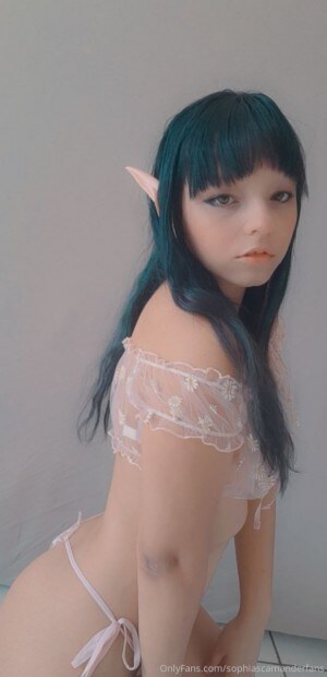 Sophia Scamander Photo #17