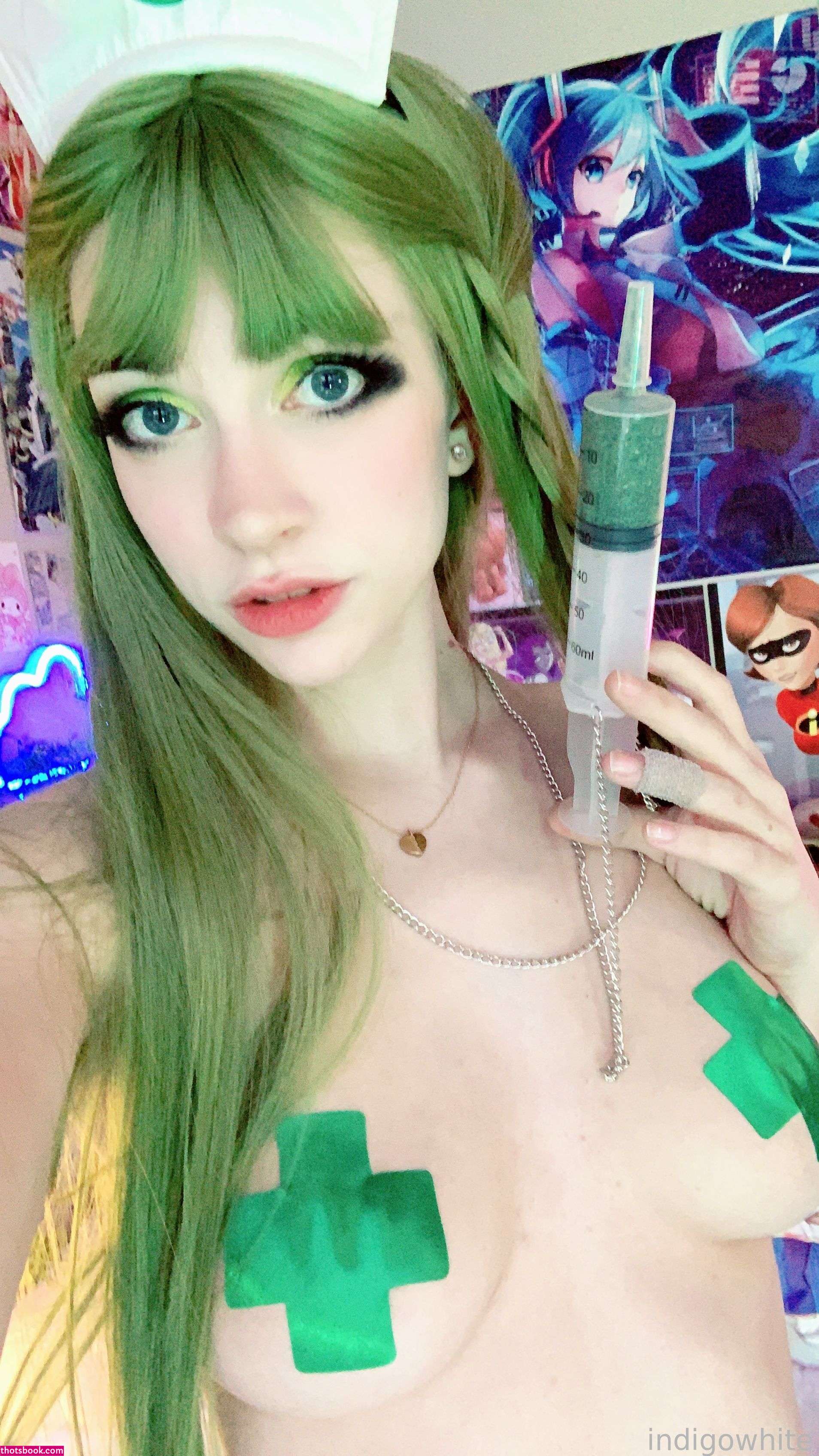 Indigo White Photo #20