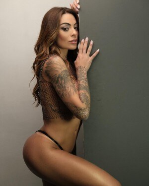 Monique Amin Photo #7