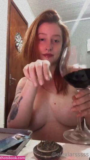 Alexia Pimentel Post #8