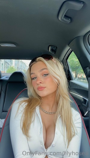 Lily Hosea Photo #41