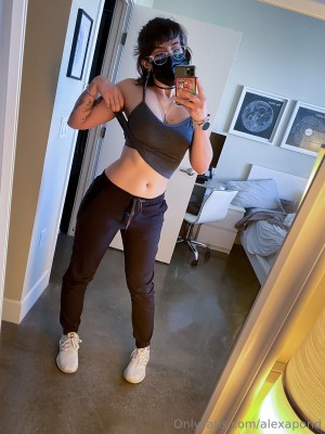 Alexa Pond Photo #170