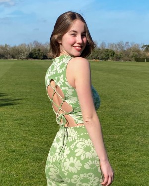 Amelie Manzoli Post #3