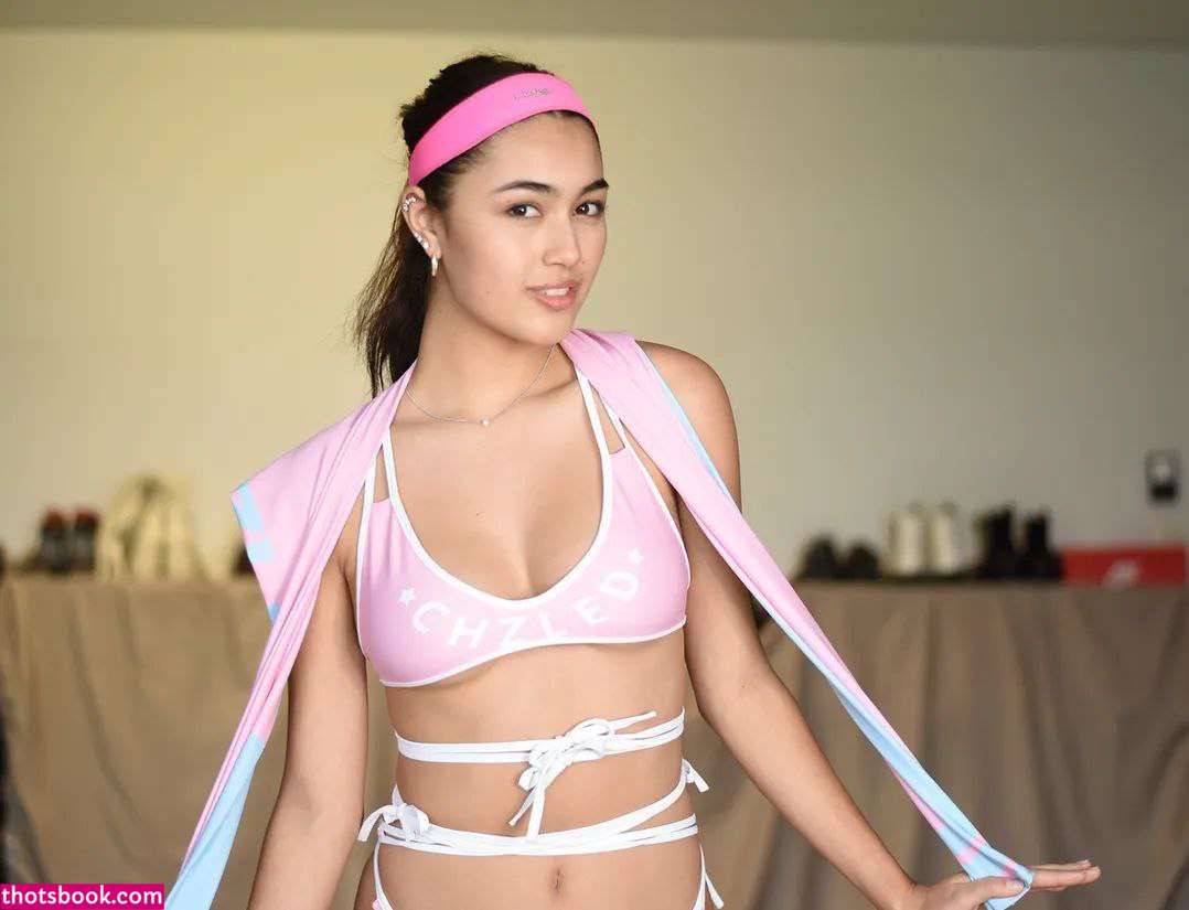 Kylin Milan Photo #20