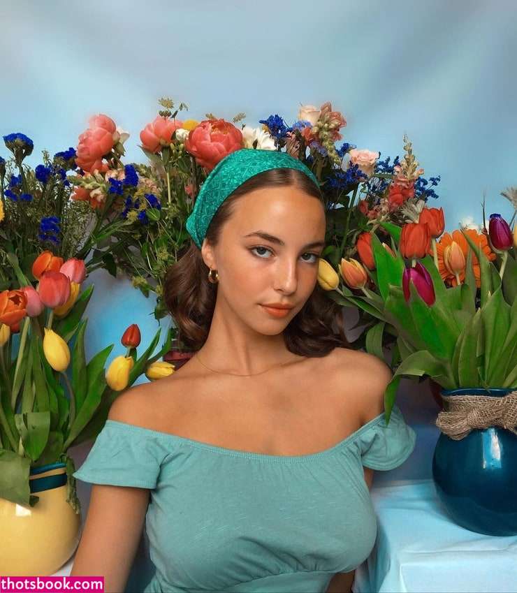 Amelie Manzoli Photo #114