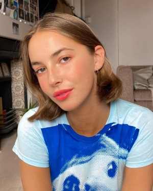 Amelie Manzoli Post #13