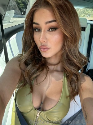 Isabella Urbzz Photo #129