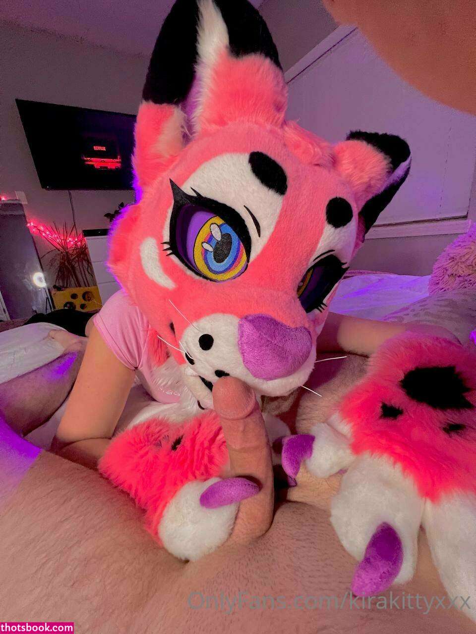 kirakittyxxx Photo #2