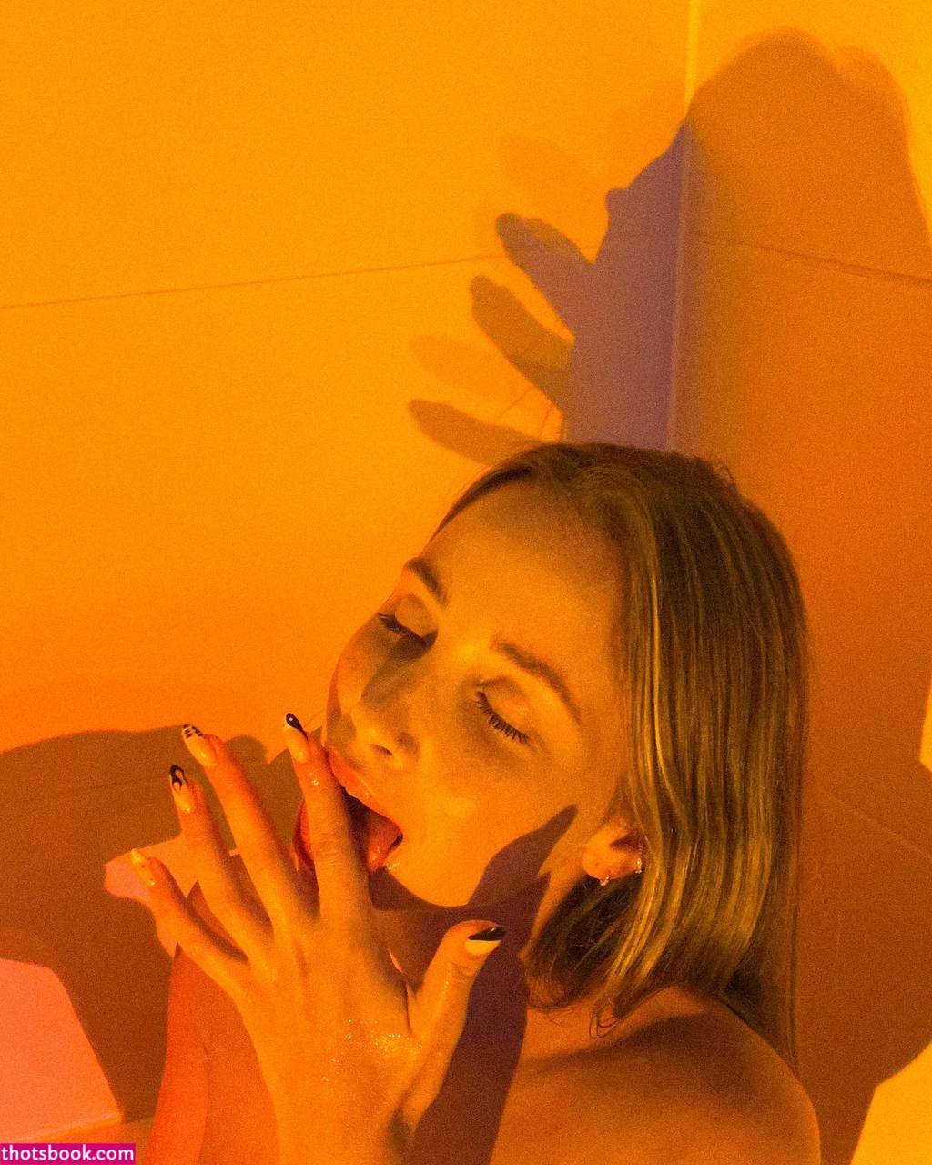 Marypoppins21 Photo #49